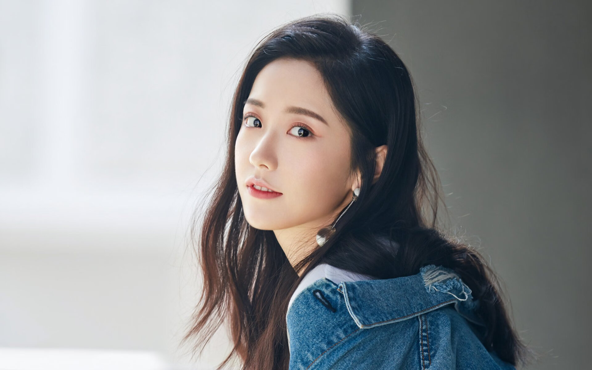 爱游戏体育app-_骑士年轻新星持续发光，未来可期_，骑士lx